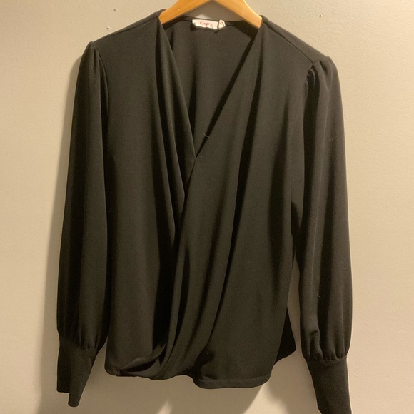 Black wrap style blouse - Picture 2 of 9
